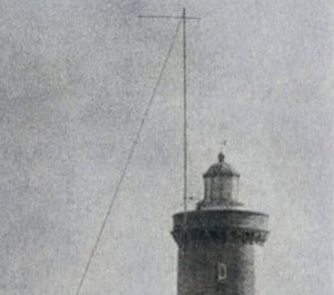 Lire la suite à propos de l’article Une antenne TSF au phare du Petit Minou