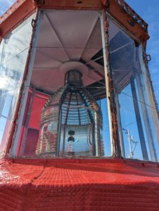 Lire la suite à propos de l’article Le feu du phare du Petit-Minou tourne-t-il ?